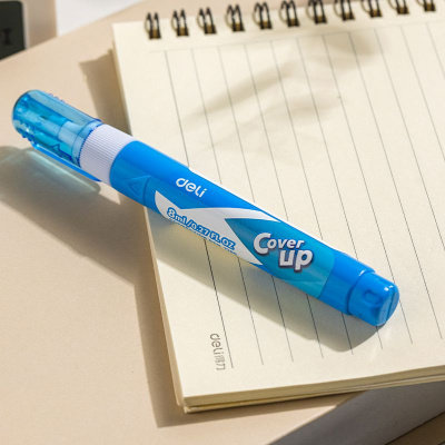 Ручка корректор Deli Cover UP EH402-MT шариковый голубой корпус белый 8мл пакет с европодвесом (упак.:1шт)