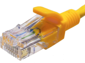 Патч-корд Suprlan 10-0164 UTP RJ-45 вил.-вилка RJ-45 кат.5E 3м желтый LSZH 26AWG