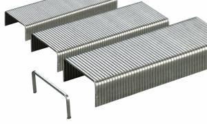 Скобы для степлера 23/23 Deli E0014 оцинкованные кор.карт. (упак.:1000шт.)