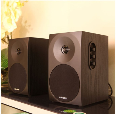 Колонки Microlab B70BT 2.0 черный 20Вт BT