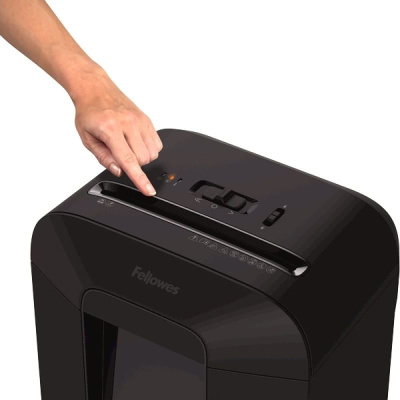 Шредер Fellowes PowerShred LX85 черный (секр.P-4) фрагменты 12лист. 19лтр. скрепки скобы пл.карты