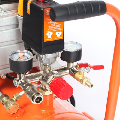 Компрессор поршневой Patriot EURO 24-240K масляный 240л/мин 24л 1500Вт оранжевый