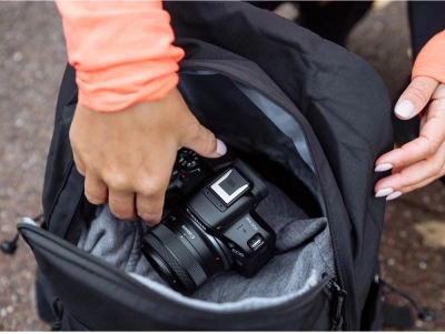 Фотоаппарат Canon EOS R50 черный 24.2Mpix 2.95" 4K WiFi RF-S 18-45mm IS STM LP-E6NH