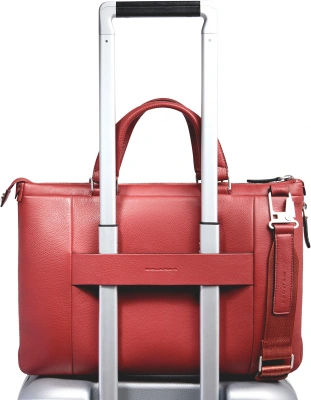 Деловая сумка женская Piquadro Than CA6698S135/AR с отделением для ноутбука терракотовый натур.кожа