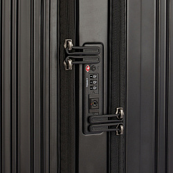 Чемодан Piquadro PQ LIGHT (BV4426PQL/NO) 40x55x23см 40л. 2.784кг. поликарбонат черный матов.
