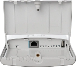 Точка доступа MikroTik NetBox 5 ax (L11UG-5HAXD-NB) AX2400 10/100/1000BASE-TX белый