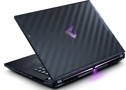 Ноутбук Gigabyte AORUS MASTER 16 AM6H Core Ultra 9 275HX 32Gb SSD1Tb NVIDIA GeForce RTX5080 16Gb 16" OLED QHD+ (2560x1600) Windows 11 Pro black WiFi BT Cam (BYHC5KZE64SP)