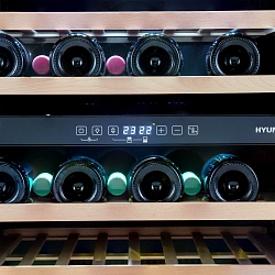 Винный шкаф Hyundai HBWC 0862 DUT 1-нокамерн. черный