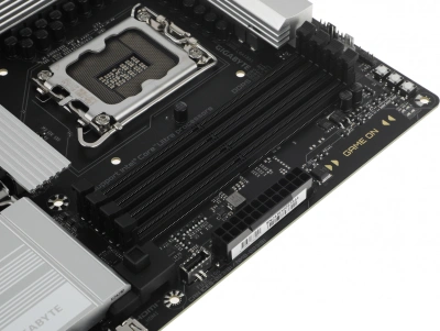 Материнская плата Gigabyte Z890 GAMING X WIFI7 Soc-1851 Intel Z890 4xDDR5 ATX AC`97 8ch(7.1) 2.5Gg RAID+DP