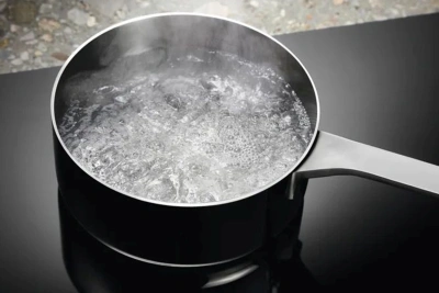 Индукционная варочная поверхность Electrolux EIV84550 черный