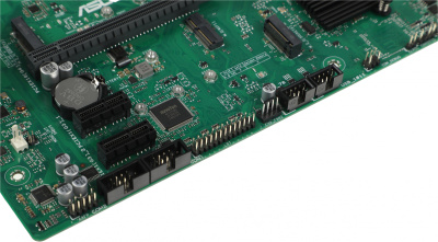 Материнская плата Asus PRO B660M-C D4-CSM Soc-1700 Intel B660 4xDDR4 mATX AC`97 8ch(7.1) GbLAN RAID+VGA+HDMI+DP