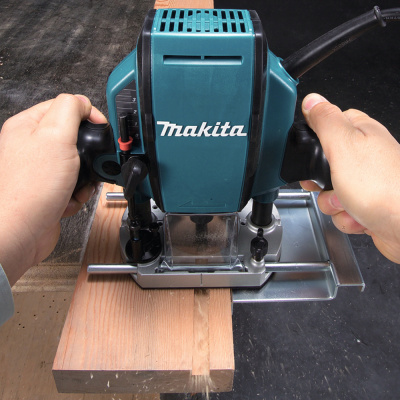 Фрезер Makita RP0900K 900Вт 27000об/мин макс.ход:35мм