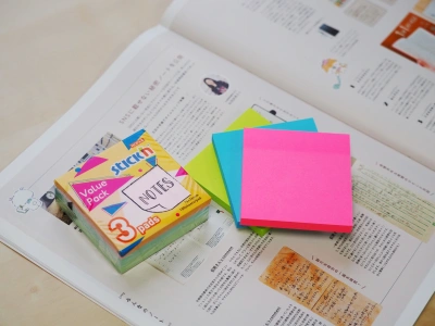 Блок самоклеящийся бумажный Stick`n 27095 76x76мм 100лист. 70г/м2 неон ассорти 3цв.в упак. (упак.:3шт)