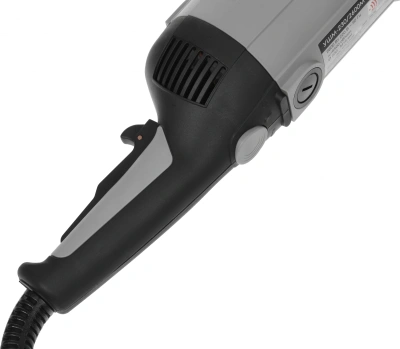 Углошлифовальная машина Интерскол УШМ-230/2600М 2600Вт 6500об/мин рез.шпин.:M14 d=230мм (674.1.0.00)