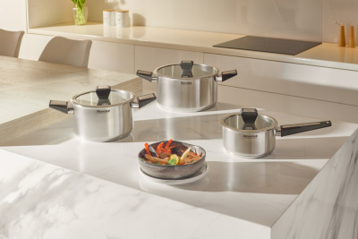 Ковш Rondell Blitz RDS-1888 1.4л. d=16см (с крышкой) стальной