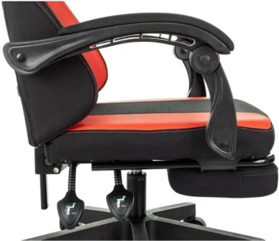 Кресло игровое Zombie Weaver черный/красный ткань/эко.кожа с подголов. крестов. пластик подст.для ног пластик черный