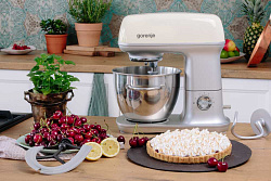 Кухонная машина Gorenje Retro MMC1000RL планетар.вращ. 1000Вт бежевый