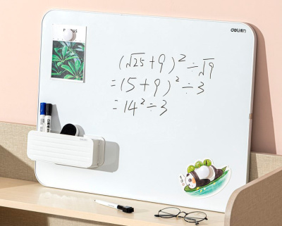 Доска магнитно-маркерная Deli 50026 лак серебристый 60x90см пластик/металл