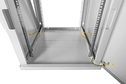 Шкаф коммутационный ЦМО (ШРН-12.500) настенный 12U 600x529мм пер.дв.стекл 200кг серый 470мм 18кг 180град. 612мм металл