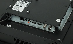 Телевизор LED Yuno 24" ULX-24TCS221 Яндекс.ТВ черный HD 50Hz DVB-T2 DVB-C DVB-S DVB-S2 WiFi Smart TV (RUS)