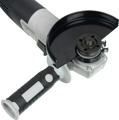 Углошлифовальная машина Ресанта УШМ-125/900 900Вт 11000об/мин рез.шпин.:M14 d=125мм (75/12/2)