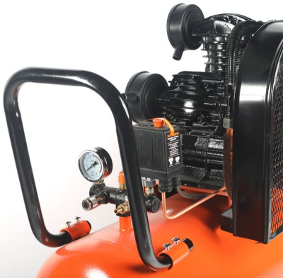 Компрессор поршневой Patriot PTR 100-670 масляный 670л/мин 100л 3000Вт оранжевый