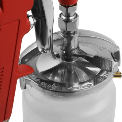 Краскораспылитель Matrix 57323 240л/мин соп.:1.8мм бак:1л серебристый/красный