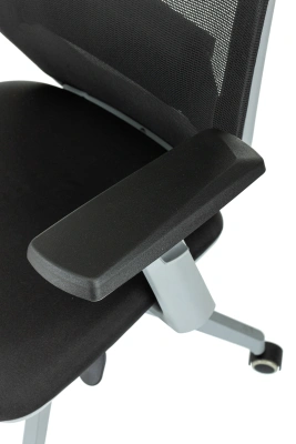 Кресло руководителя Бюрократ MC-G611NL-H черный Elastic-102 с подголов. крестов.4-луч. пластик пластик серый