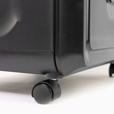 Шредер Heleos УМ32-4 черный/серебристый (секр.P-4) фрагменты 28лист. 32лтр. скрепки скобы пл.карты CD