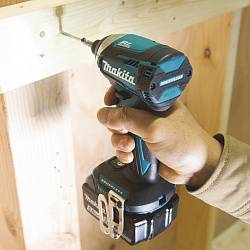 Шуруповерт Makita DTD154Z аккум. патрон:шестигр.1/4"