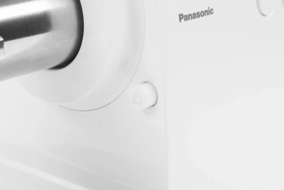 Мясорубка Panasonic MK-GX1700WTQ 1700Вт белый/серебристый