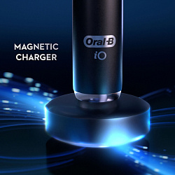 Зубная щетка электрическая Oral-B Vitality iO Series 8 черный
