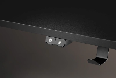 Стол игровой Cactus CS-GMD-BK-RGB с подсветкой столешница МДФ черный каркас черный 136x60x75см (CS-GMD-BK-RGB)