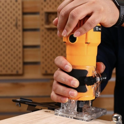 Фрезер Deko DKR850W 850Вт 30000об/мин макс.ход:38мм