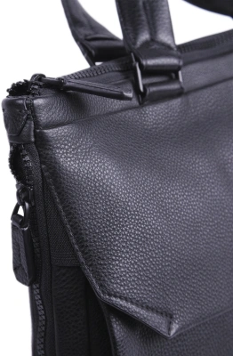 Деловая сумка Piquadro Than CA6698S135/N с отделением для ноутбука черный натур.кожа