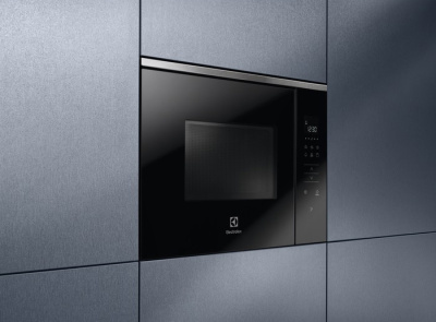 Микроволновая печь Electrolux KMFE172TEX 17л. 800Вт черный (встраиваемая)