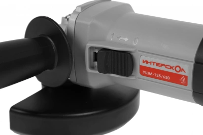 Углошлифовальная машина Интерскол УШМ-125/650 650Вт 11000об/мин рез.шпин.:M14 d=125мм (826.0.0.70)