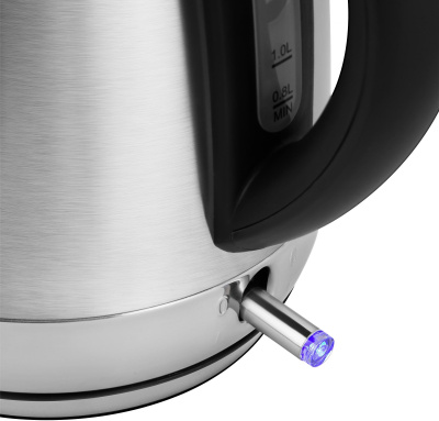 Чайник электрический Red Solution RK-M1721 1.7л. 2200Вт серебристый корпус: металл