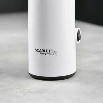 Соковыжималка шнековая Scarlett DailyPress SC-JE50S59 130Вт рез.сок.:600мл. белый