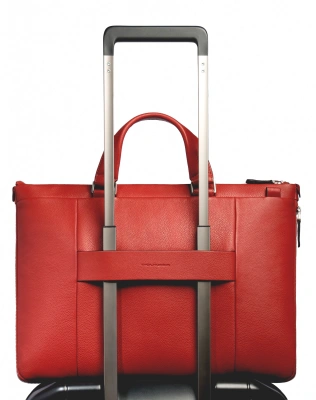 Деловая сумка женская Piquadro Than CA4021S135/AR с отделением для ноутбука терракотовый натур.кожа