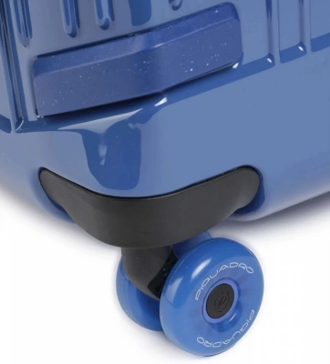 Чемодан Piquadro POP BV5213POP/BLU 37x80x42см поликарбонат/алюм. синий