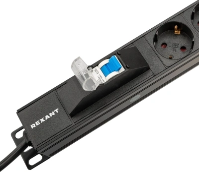Блок распределения питания Rexant 04-0201-2 верт.размещ. 20xCEE7/4 базовые 16A CEE7/7 2м
