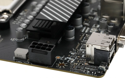 Материнская плата MSI PRO B650M-P SocketAM5 AMD B650 4xDDR5 mATX AC`97 8ch(7.1) 2.5Gg RAID+VGA+HDMI+DP