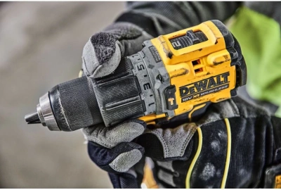 Дрель-шуруповерт DeWalt DCD805H2T аккум. патрон:быстрозажимной (кейс в комплекте)