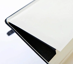 Блокнот Moleskine CLASSIC SOFT QP617 Large 130х210мм 192стр. клетка мягкая обложка черный