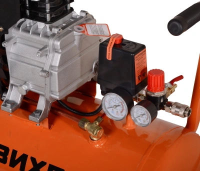 Компрессор поршневой Вихрь КМП-300/50 масляный 300л/мин 50л 2000Вт оранжевый/черный