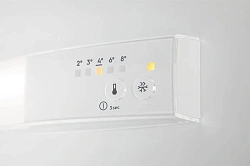 Холодильник Electrolux LND5FE18S 2-хкамерн. белый