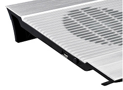 Подставка для ноутбука Deepcool N8 (DP-N24N-N8SR) 17" 380x278x55мм 25дБ 3xUSB 2x 140ммFAN 1244г алюминий серебристый