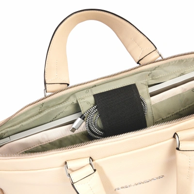 Деловая сумка женская Piquadro Than CA4021S135/BE с отделением для ноутбука бежевый натур.кожа