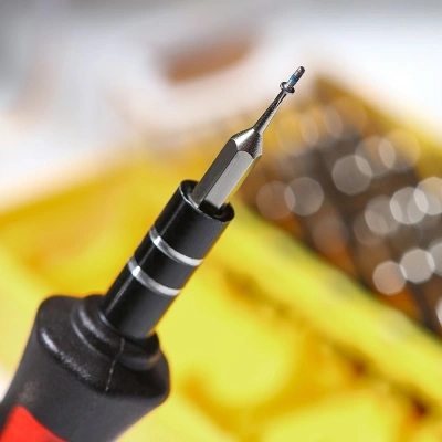 Набор отверток Rexant 12-4702 в компл.:37 предметов жесткий кейс